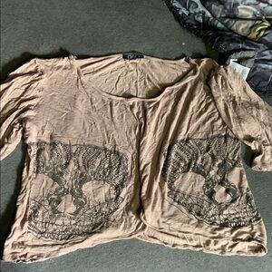 Skulls half shirt